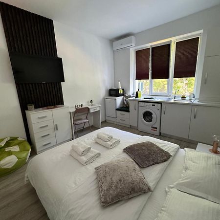 Vert Studio Onesti Dış mekan fotoğraf