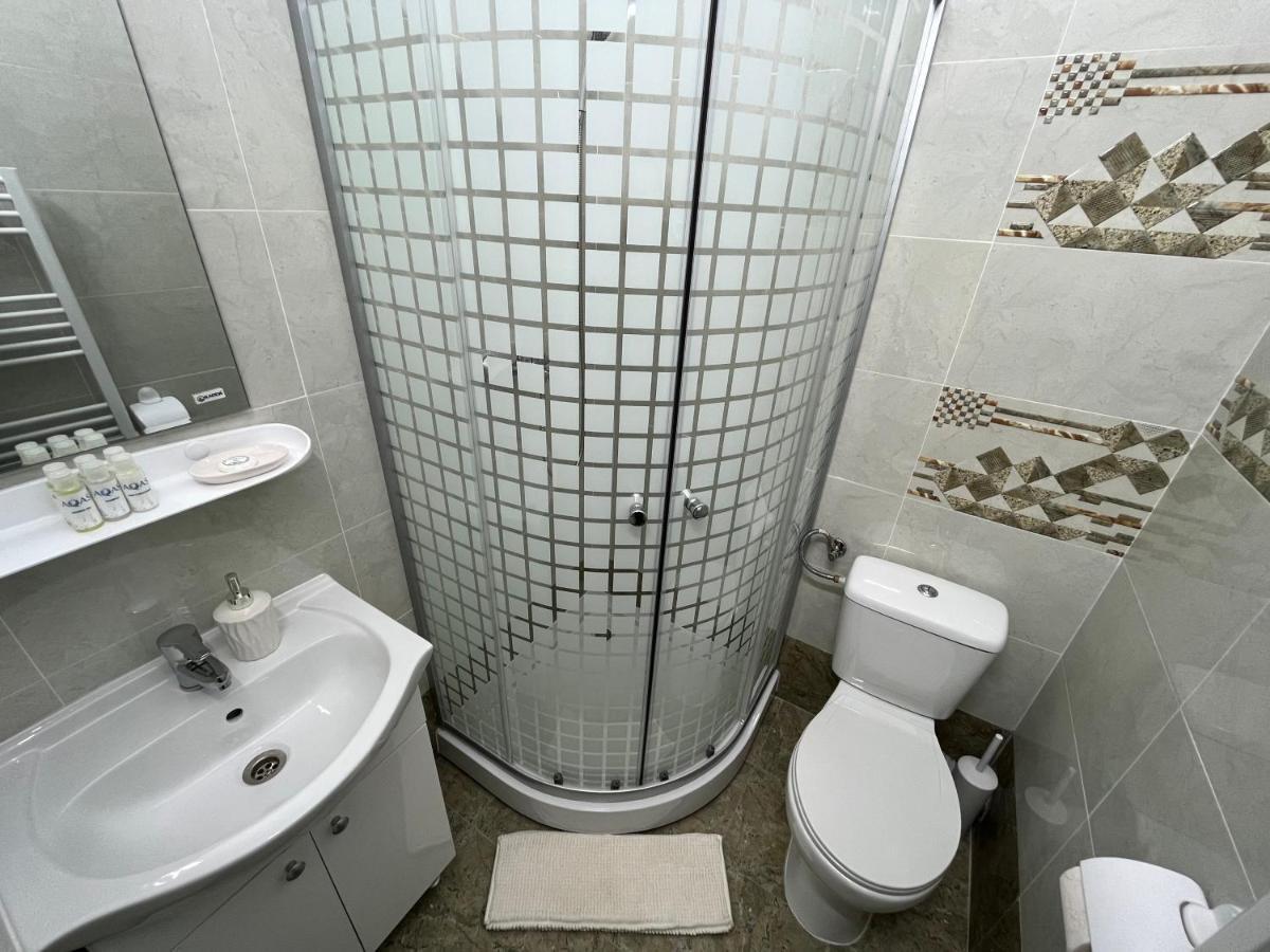 Vert Studio Onesti Dış mekan fotoğraf